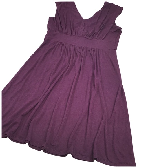 EXPRESS - Twisted V-Neck Midi Sleeveless Dress in Plum Purple - M - Picture 3 of 10